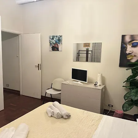 Apartment Dimora Di Maury A Due Passi Dai Trasporti E Da Ballaro